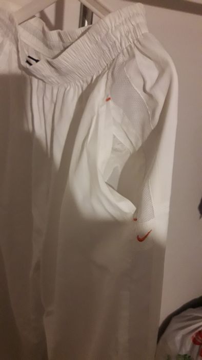 dres bialy nike sportowy spodnie bluza