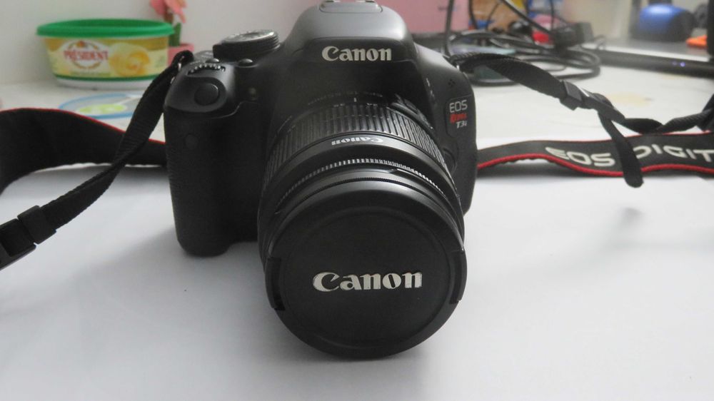 Maquina Fotográfica Canon EOS Rebel T3i