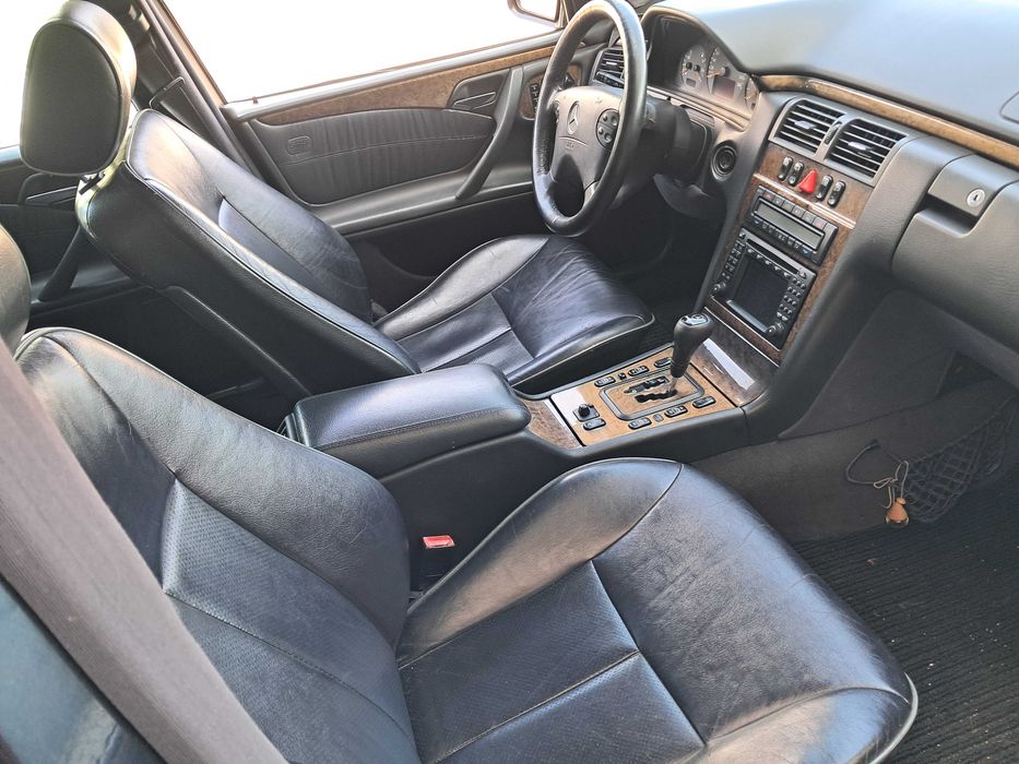 MERCEDES E 320 CDI carrinha 7 lugares automática