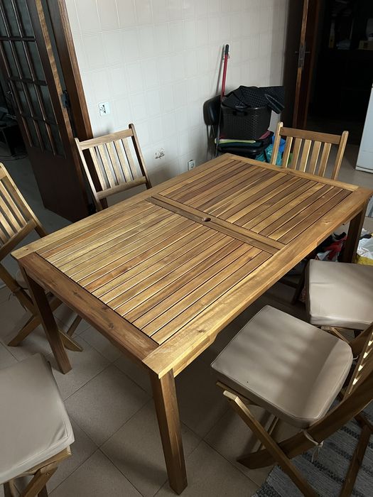 Mesa de jardim com 6 cadeiras como novo