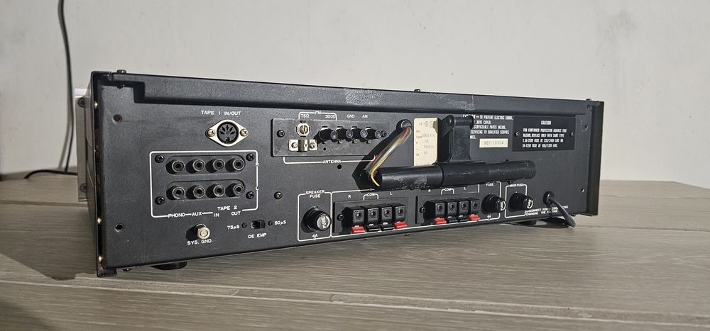 Amplituner LENCO R-50 made in swiss