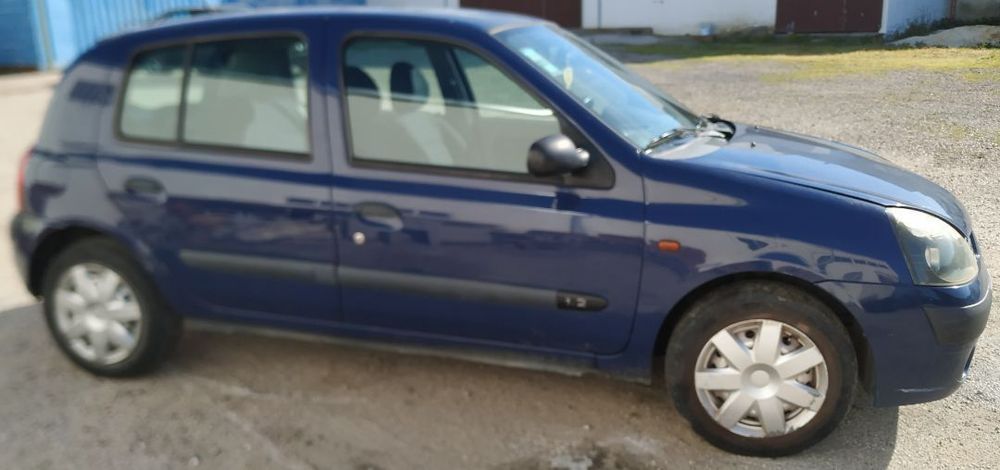 Renault Clio II de 2001 1.2i para peças