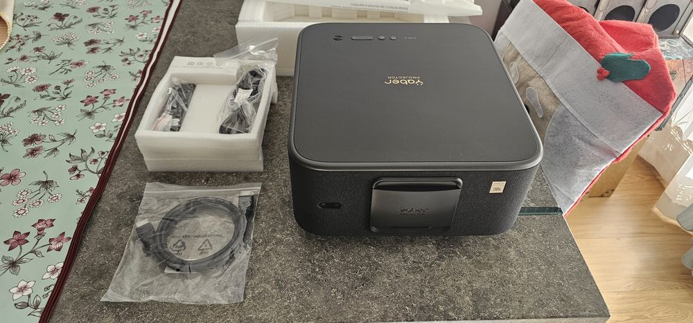 Projector Yaber K3 1600 ANSI Lumens /Android/JBL/NFC *Novo*