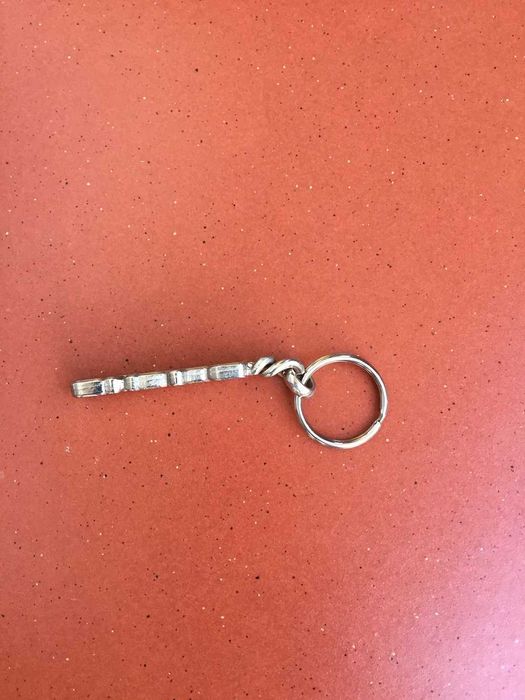 Chaveiro antigo de carro --- DATSUN