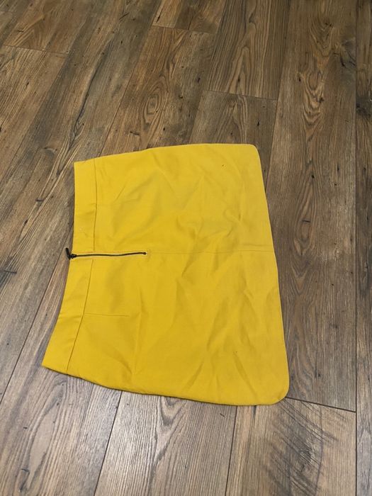 Żółta spódniczka Reserved