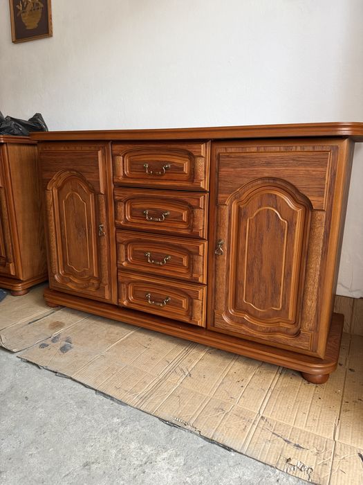 Komplet mebli drewnianych
