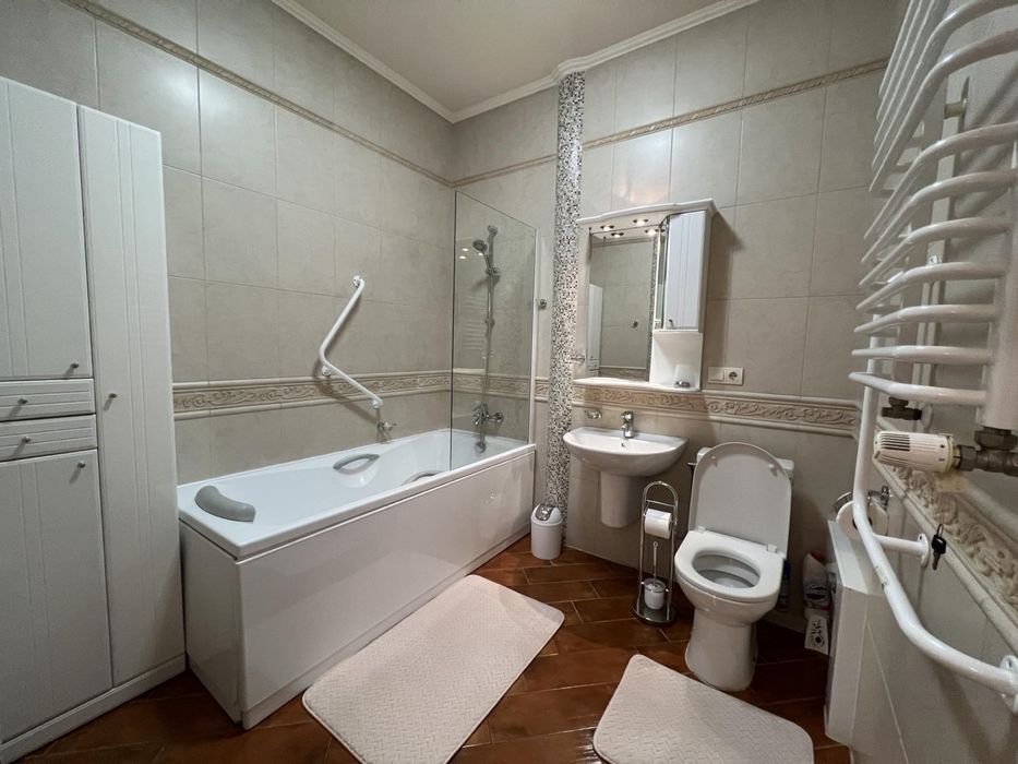 Оренда 1 кімн. Квартири по вул. Єфремова 75