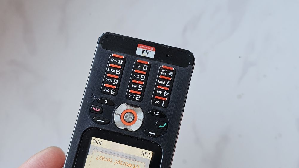 Sony Ericsson W880i. Sprawny bez sima