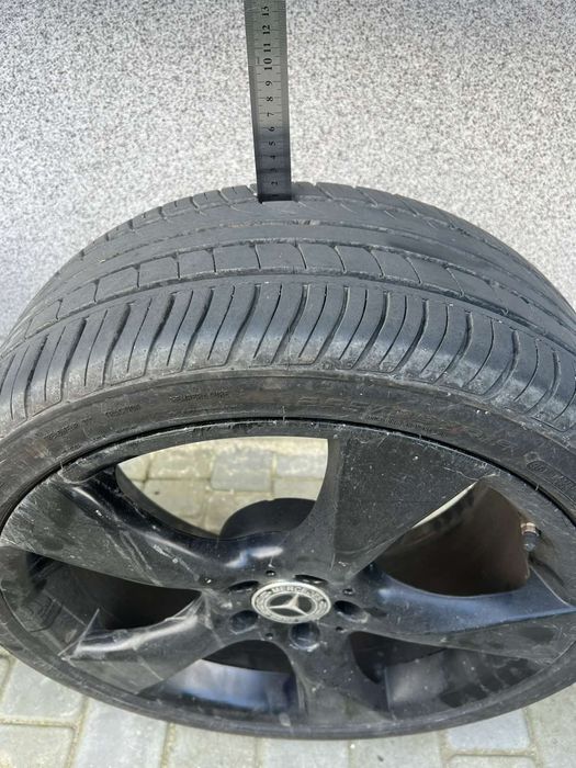 Шини з дисками  r19