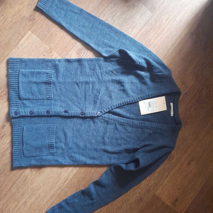 Женская  кофта НОВАЯ 44 размер