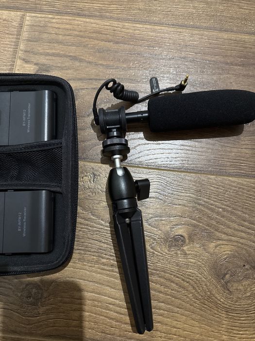 Петличний бездротовий мікрофон Boya BY-WFM12 +мікрофон