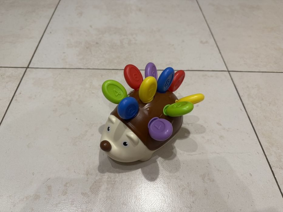 Лот іграшок для дітей