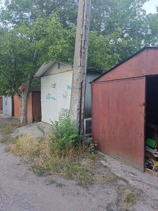 Гараж железный район Юбилейный 6 солнечный