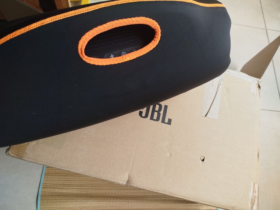 JBL Boombox 4 nova