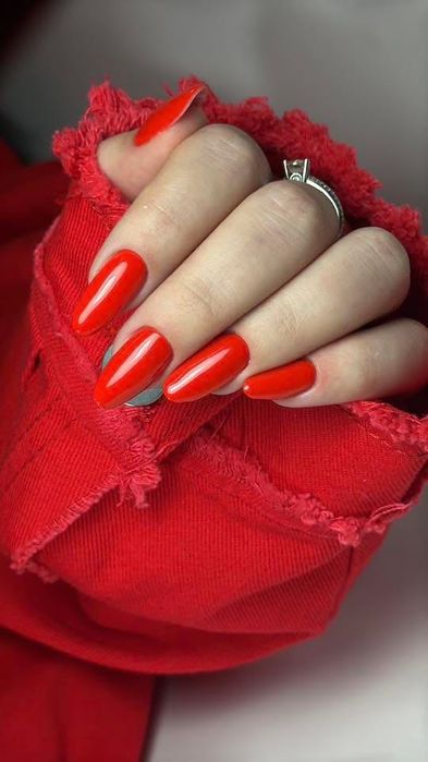 Манікюр, укріплення,гель лак