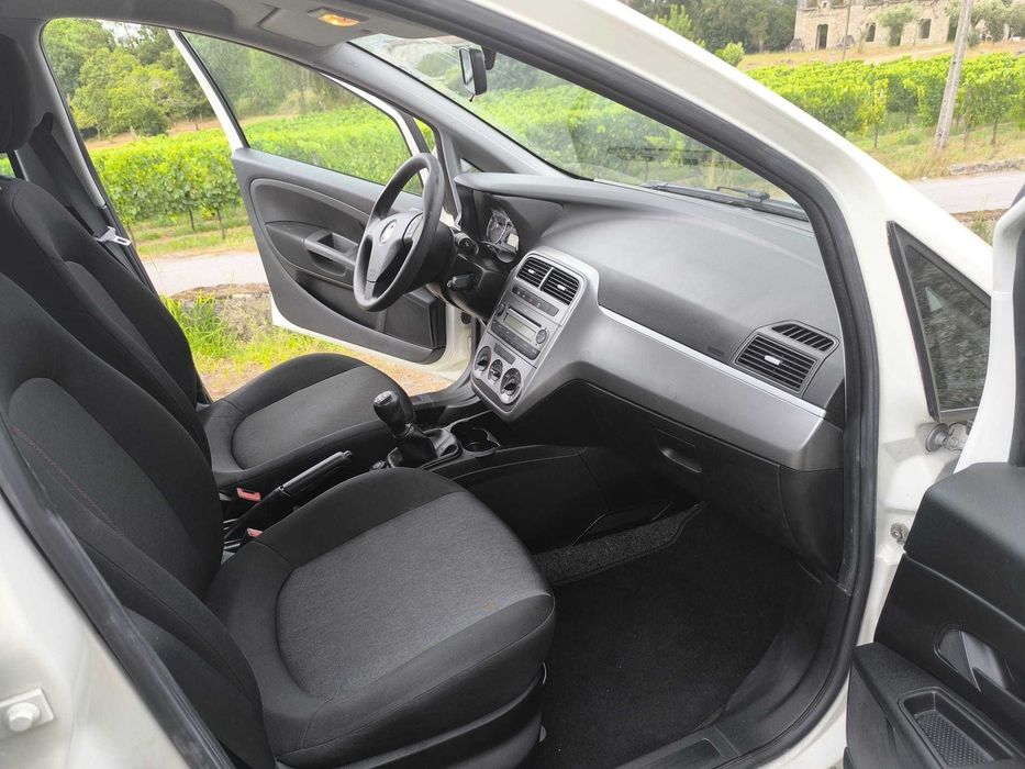 Fiat Grande Punto — fotografia 9