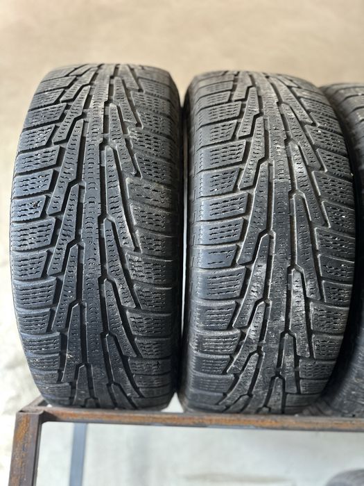 Зимние автомобильные шины гума покрышка nokian 235/35r17