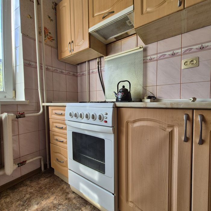 Продаж  1к квартири Г Крут з ремонтом меблі і техніка