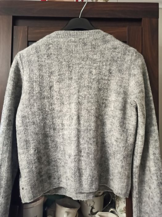 Sweter H&M w składzie wełna