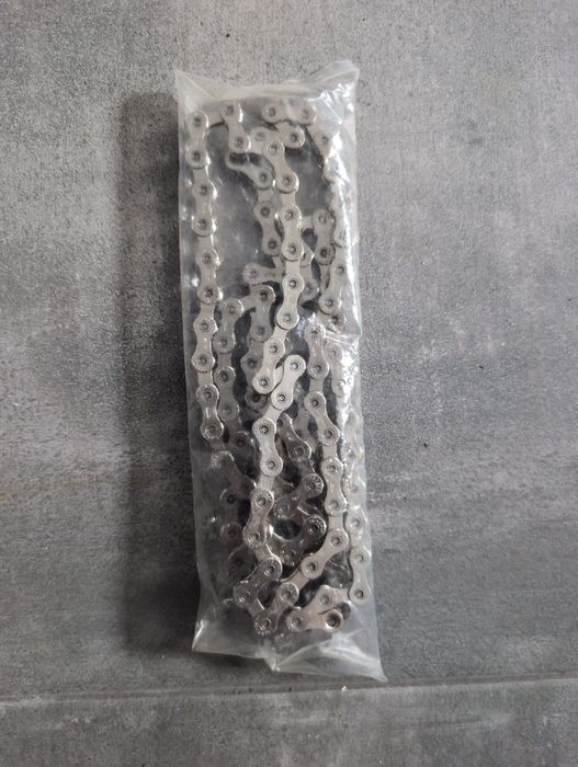 Corrente bicicleta estrada 11v Sunrace (Nova)