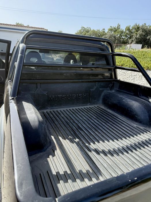 Mitsubishi L200 Strakar 4x4 Cabine Dupla