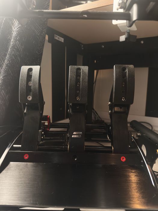 Simulador completo - fanatec clubsport v3 + t300 + cockpit csl -1.5