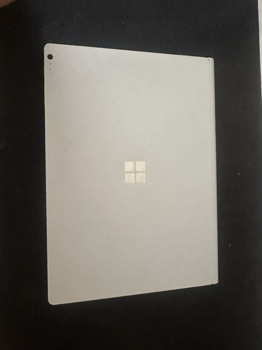 Microsoft Surface Go 2 | Intel Core i5 | 8GB RAM | SSD 256GB | Excelente Estado