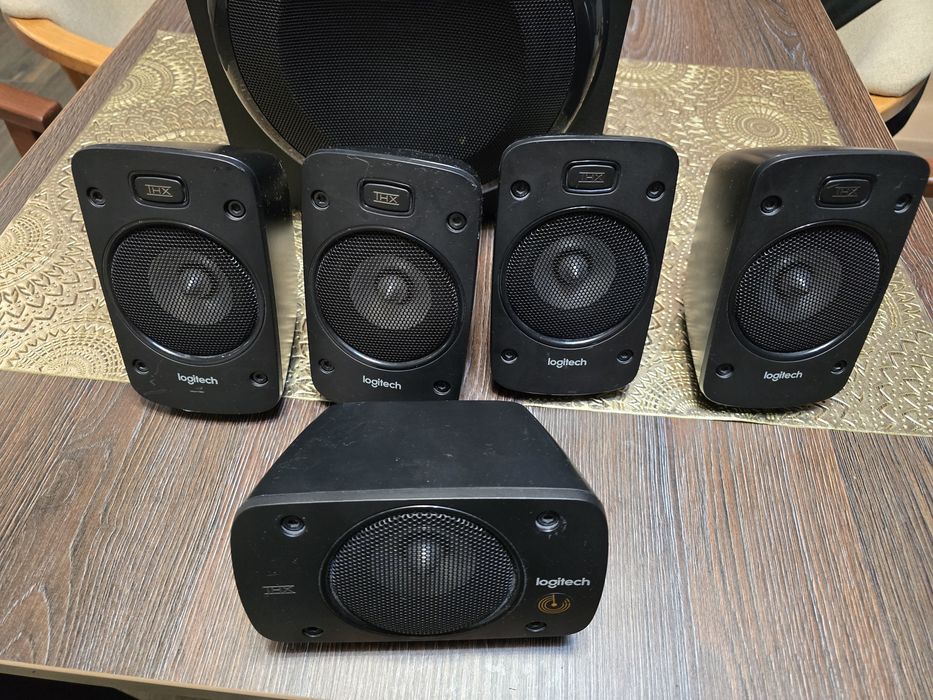 Акустическая система 5.1  Logitech Z906