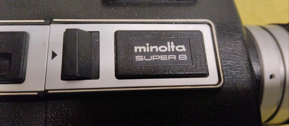 Máquina de filmar vintage Minolta Super 8 Autopak- 8D4