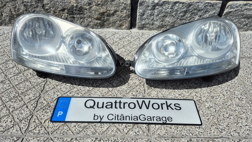 VW GOLF V / JETTA - Óticas / Faróis Originais em EXCELENTE ESTADO