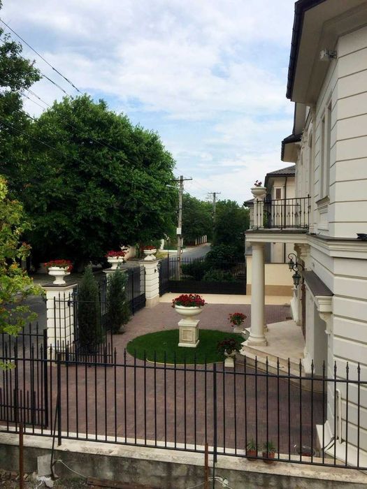 Красивый дом на Фонтане!