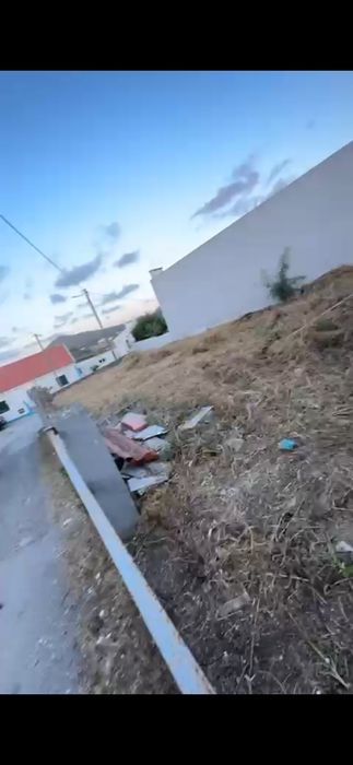Terreno urbano para construção de moradia isolada