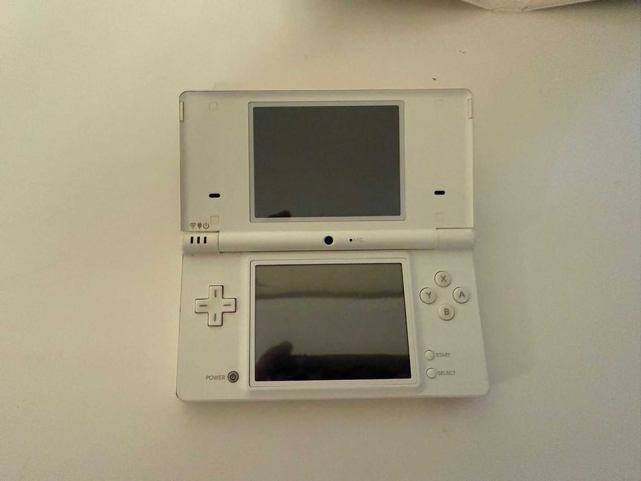 Nintendo DSi + 10 gier