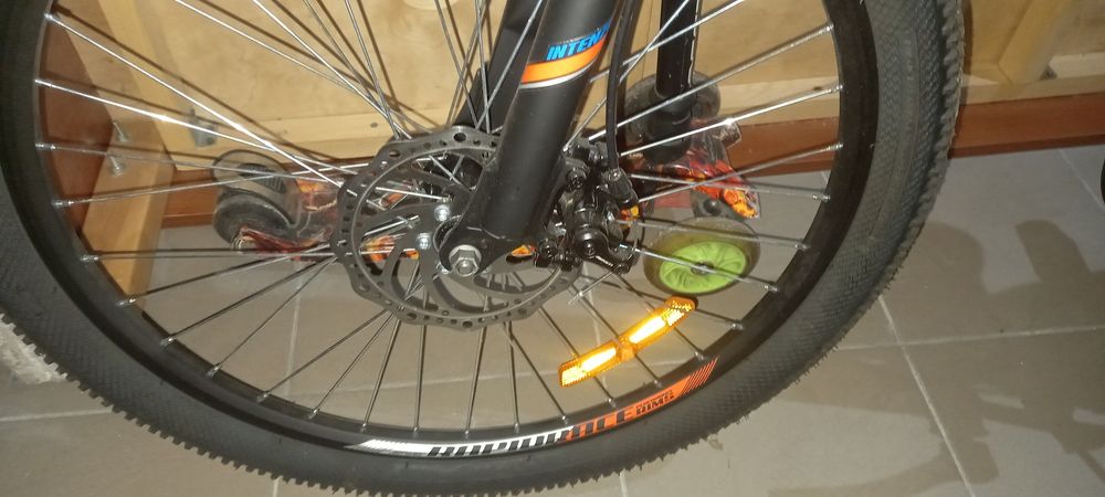 Продам підлітковий велосипед Intenzo nitro disk24