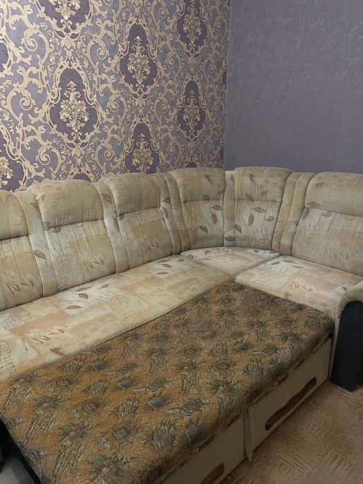 Диван угловой с нишей для белья