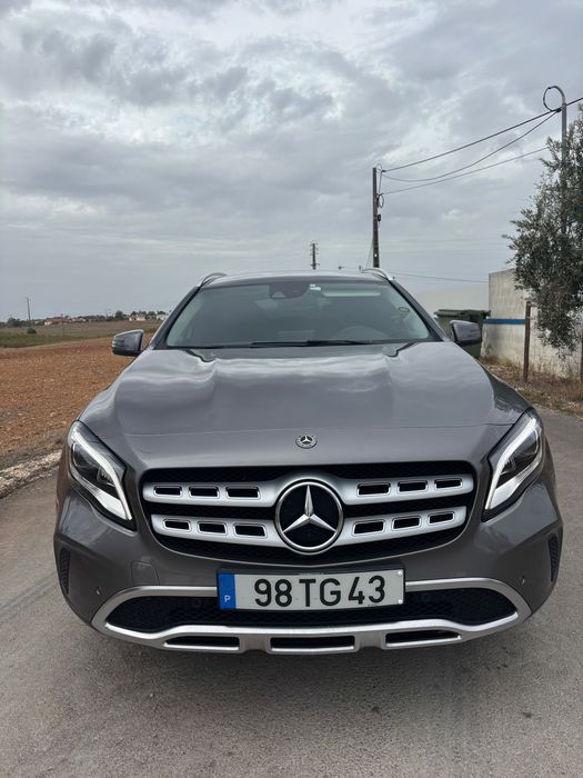 Mercedes GLA 180D — photo 2