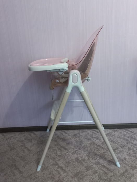Стільчик для годування