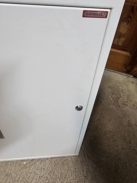 Skrzynka elektryczna rozdzielnia elektryczna