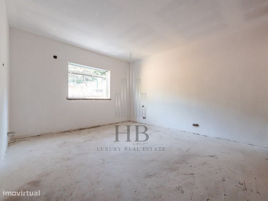 Apartamento T2 com terraço - Loures