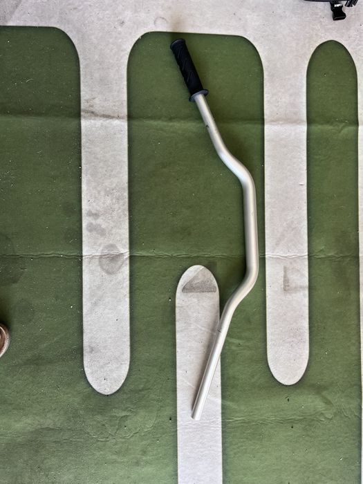 Guiador em aluminio com um punho