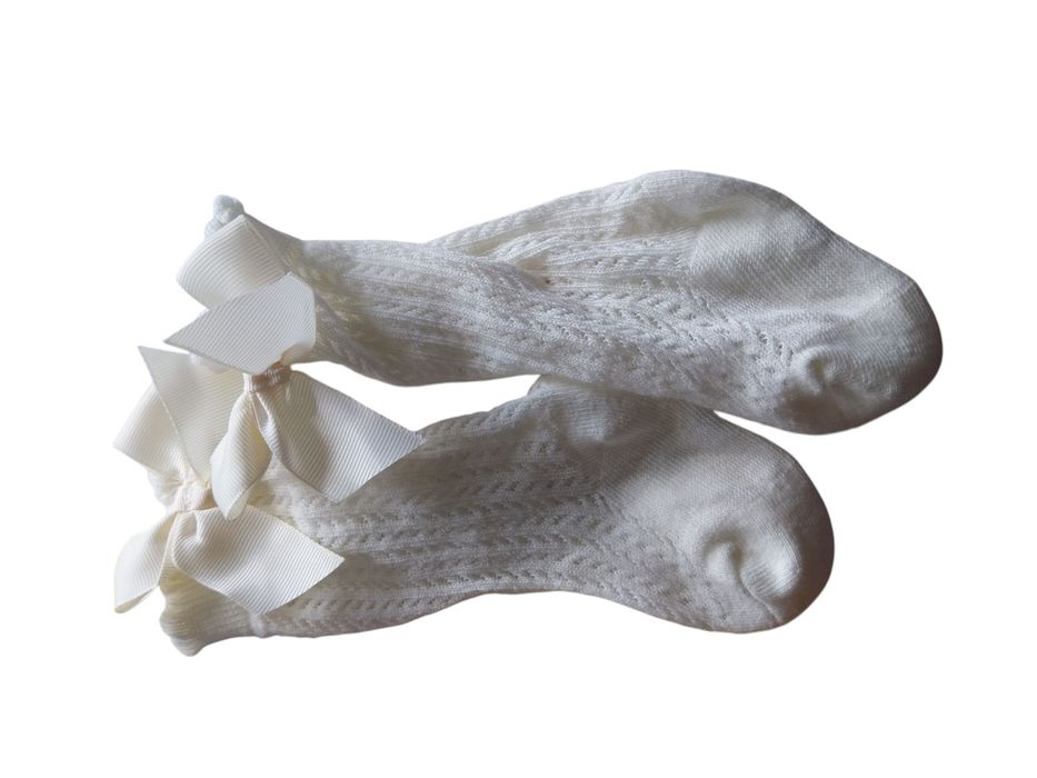 Sprzedam ecru skarpetki