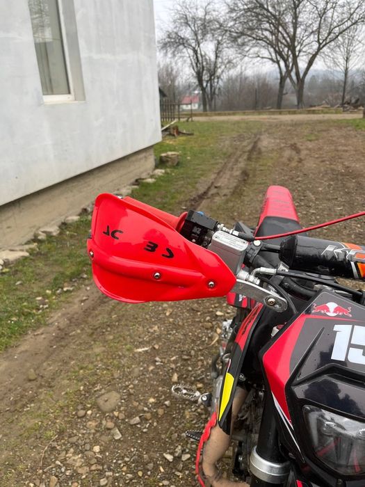 Продам дуже срочно кові під 150 стан ідеал