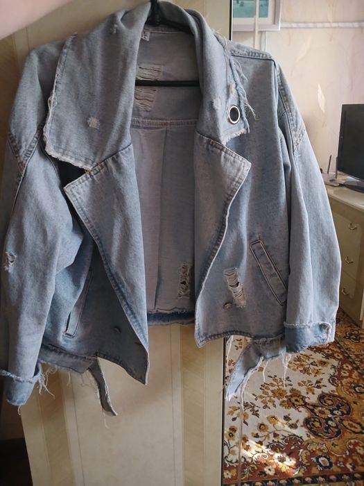 Джинсовая куртка