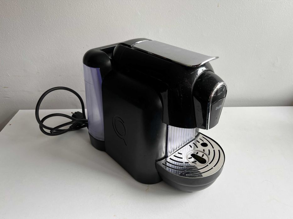 Máquina De Café Expresso Delta Q Qool Automática Preta