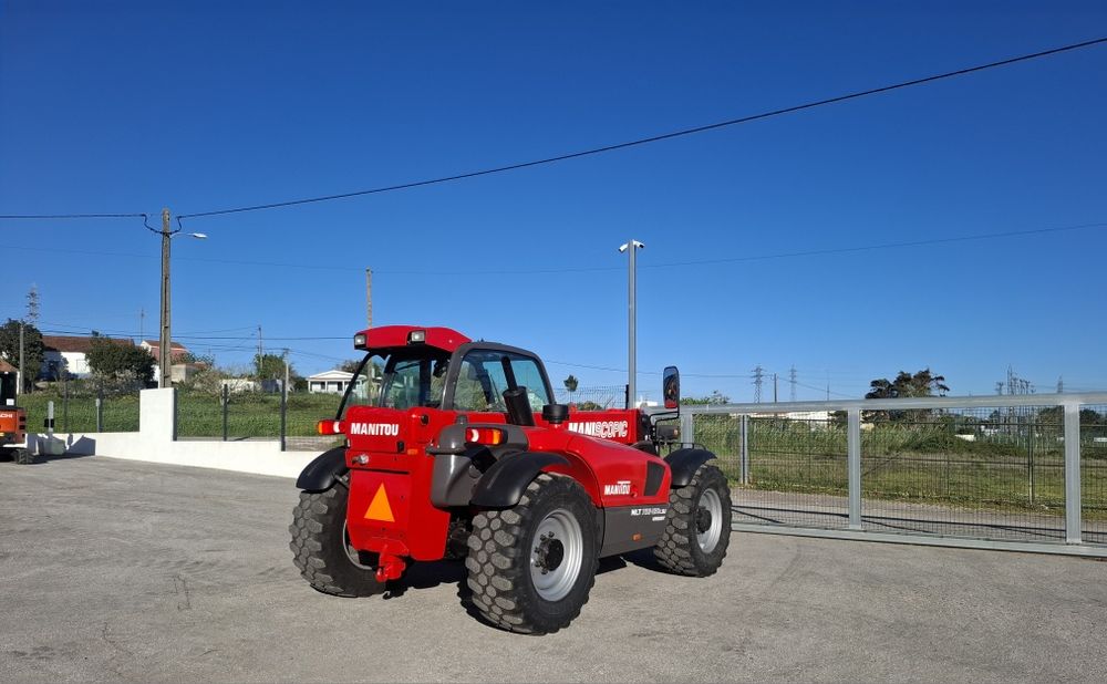 Manitou MLT 735 com matrícula