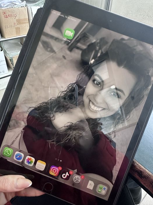 iPad 10.2” 64GB – Como Novo (Impecável)