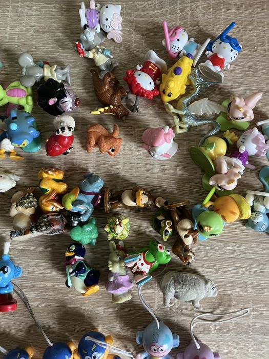Игрушки с киндера