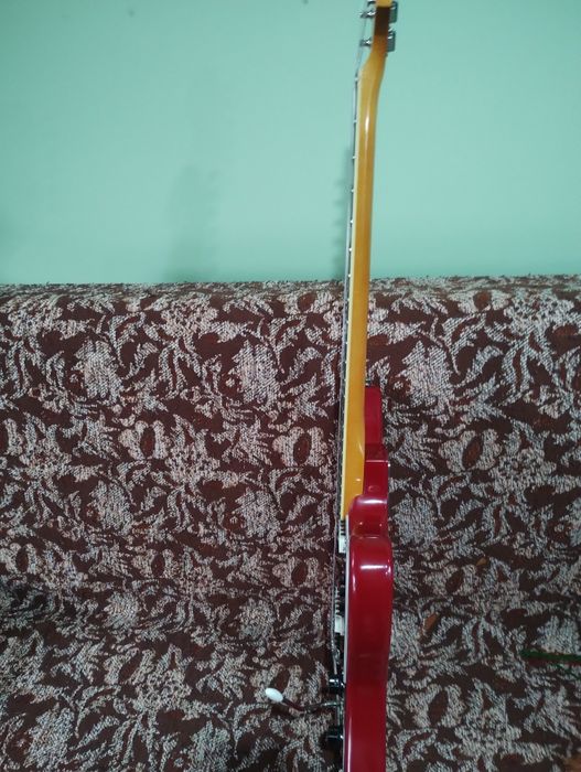 Sprzedam gitarę elektryczną  jaguar sqłejer vibe