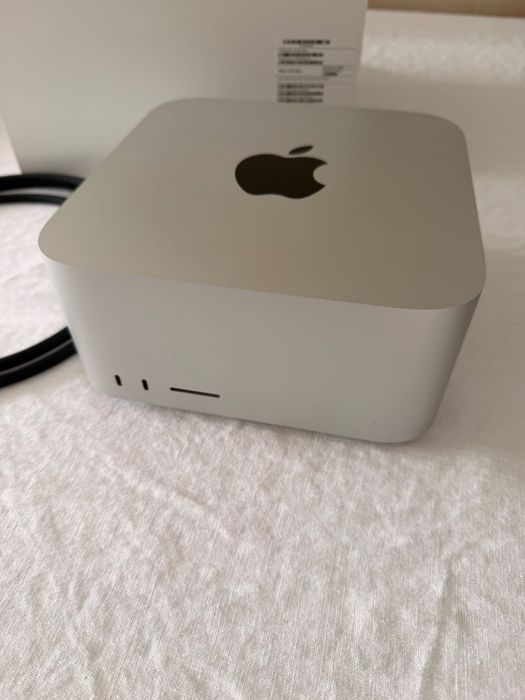 Apple Mac Studio M1 Max | 10-CoreCPU | 32-CoreGPU | 32GB RAM | 1TB SSD