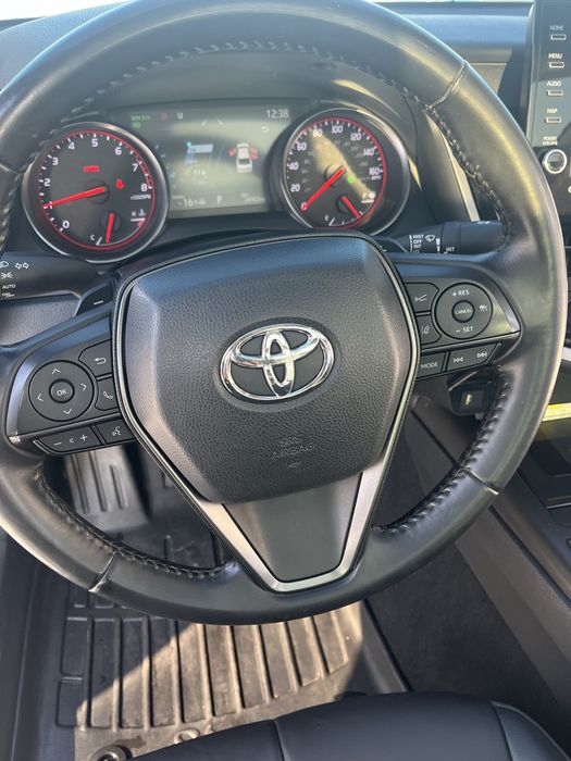 Toyota camry 70 XSE